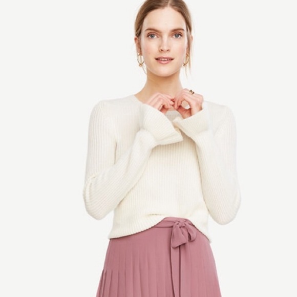 Ann Taylor Sweaters - 💕🌵Ann Taylor Wool Cashmere Ruffle Sleeve Sweater